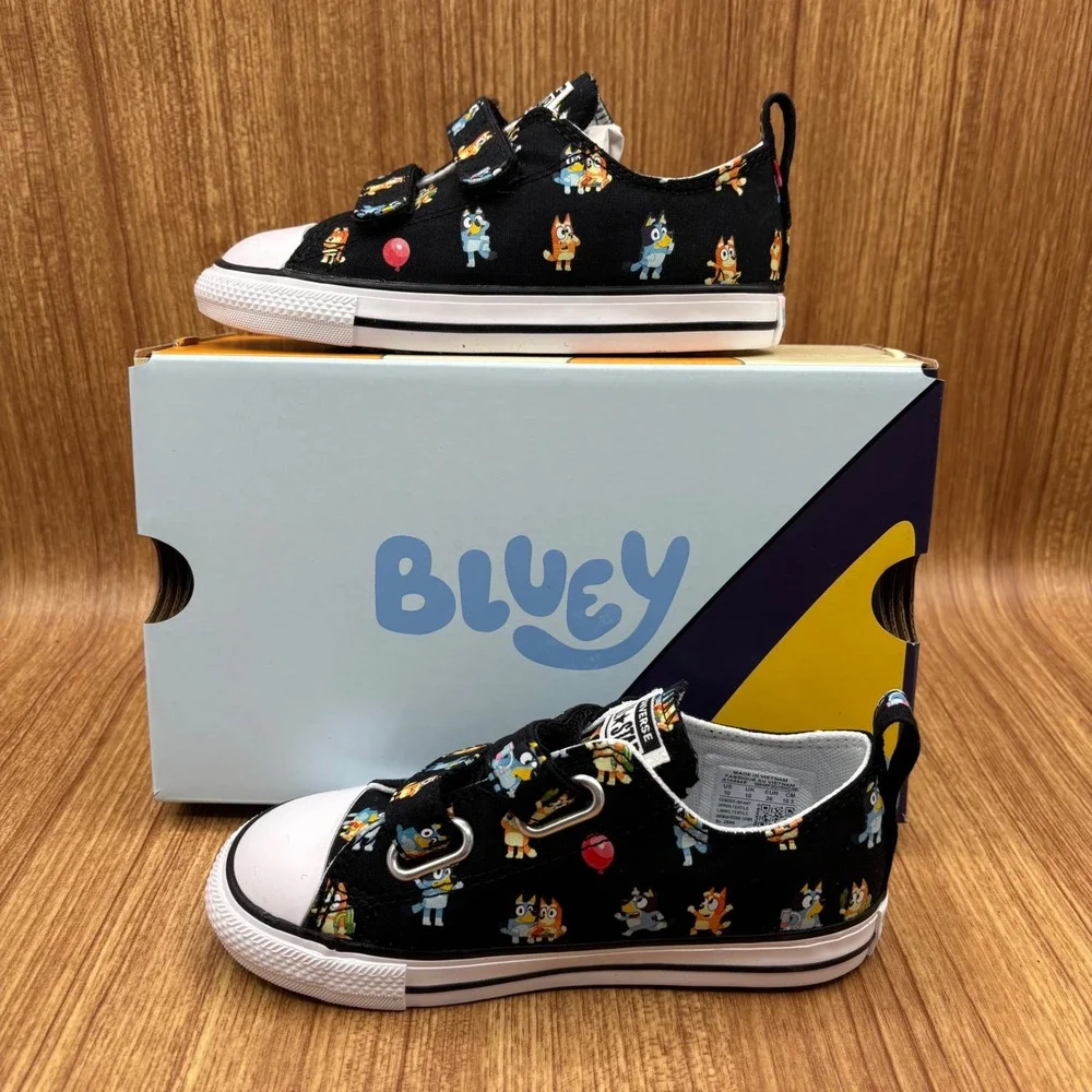 Converse Disney Bluey Chuck Taylor All Star 2V OX Infant 10 Black Multi NEW